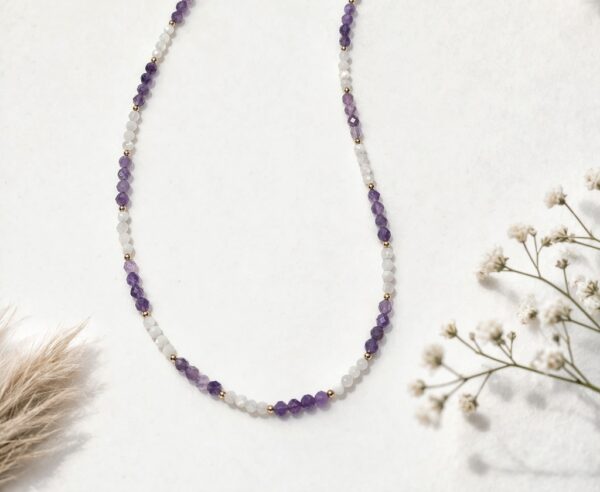 Naszyjnik z ametystu i kamienia księżycowego