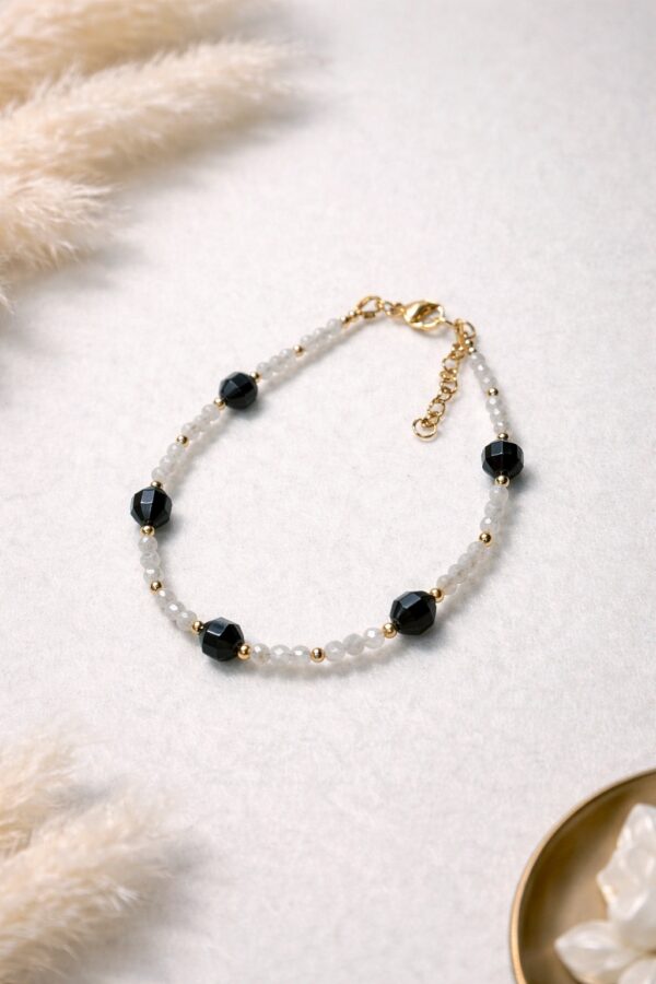 Bransoletka z kamienia księżycowego i czarnego turmalinu