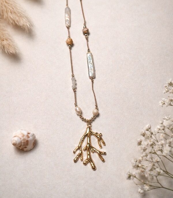 Unikalny, regulowany naszyjnik z naturalnymi perłami i kamieniami