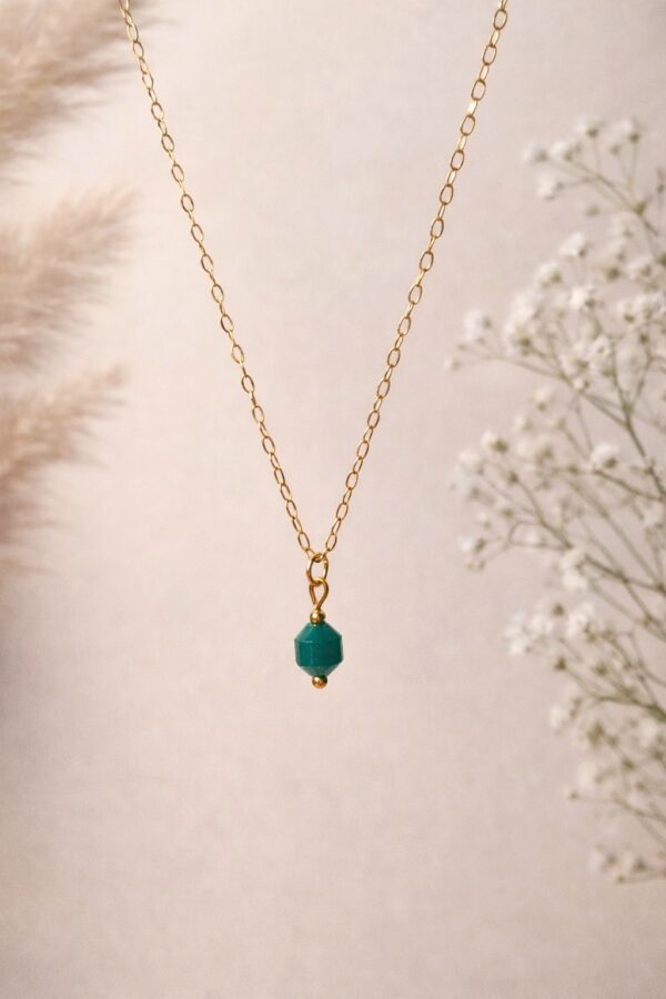 Naszyjnik z zielonym agatem na łańcuszku