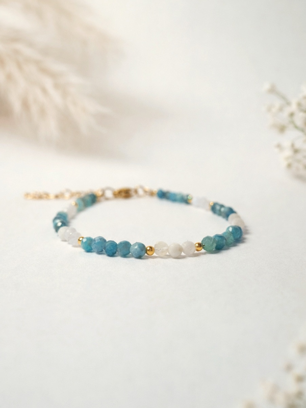 Bransoletka z apatytu i kamienia księżycowego